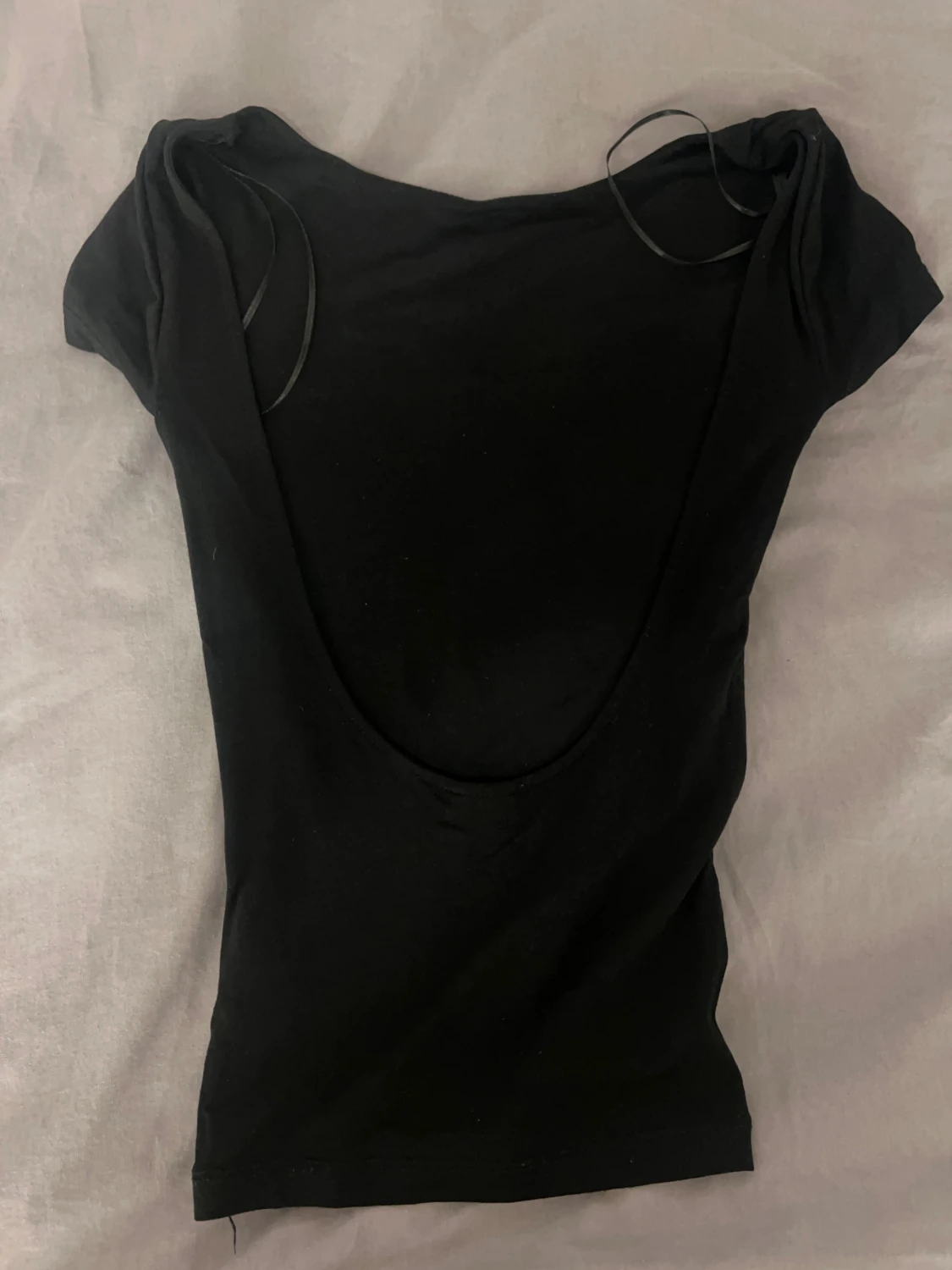 Tröja med öppen rygg - 1