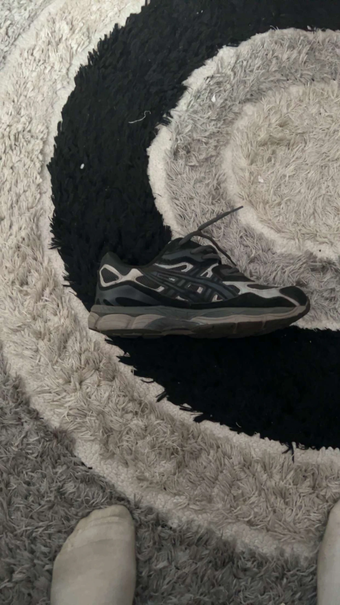 Svarta Asics sneakers strl 40.5 - 3