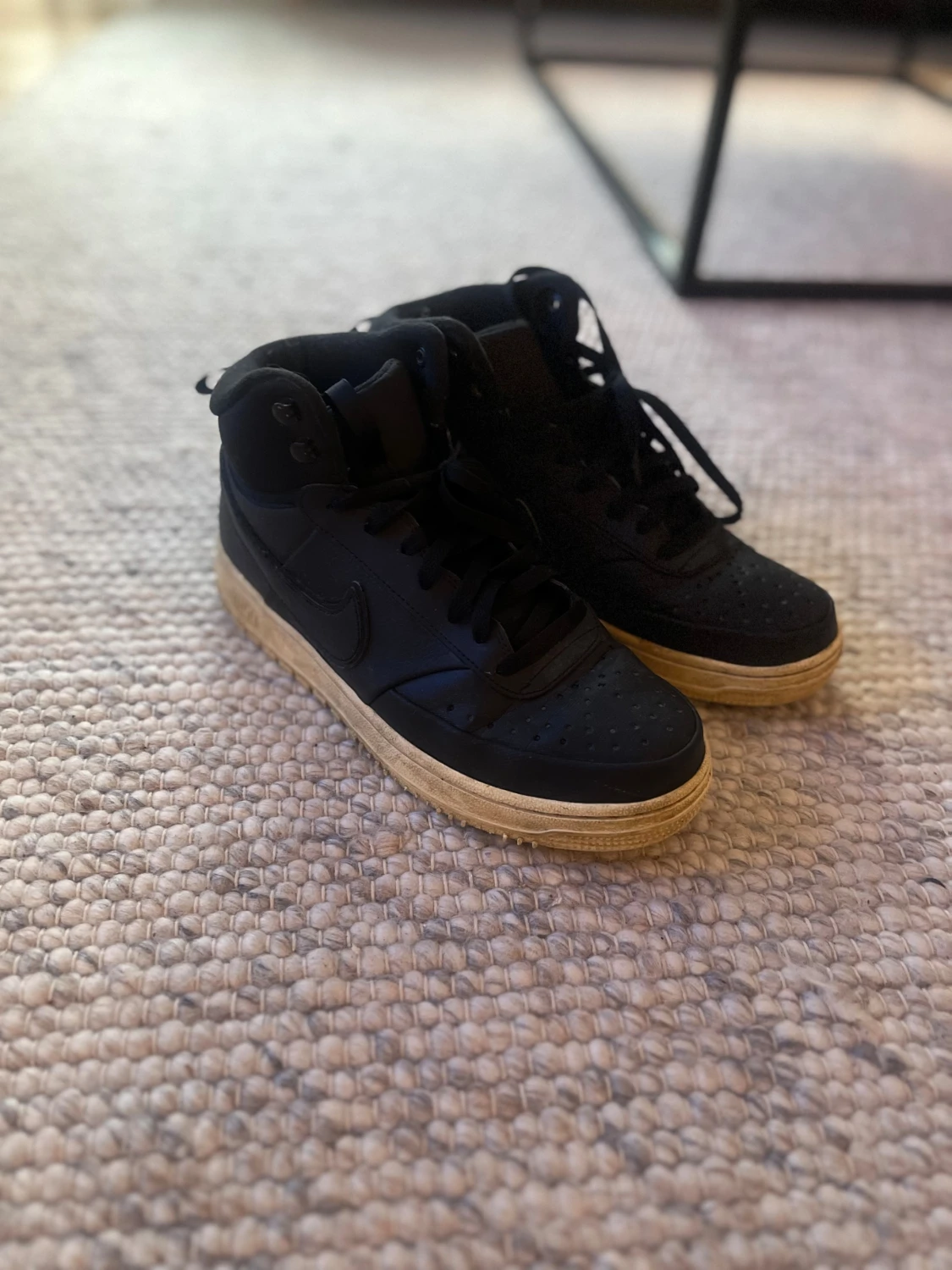 Nike Air Force 1 High svart, strl 44