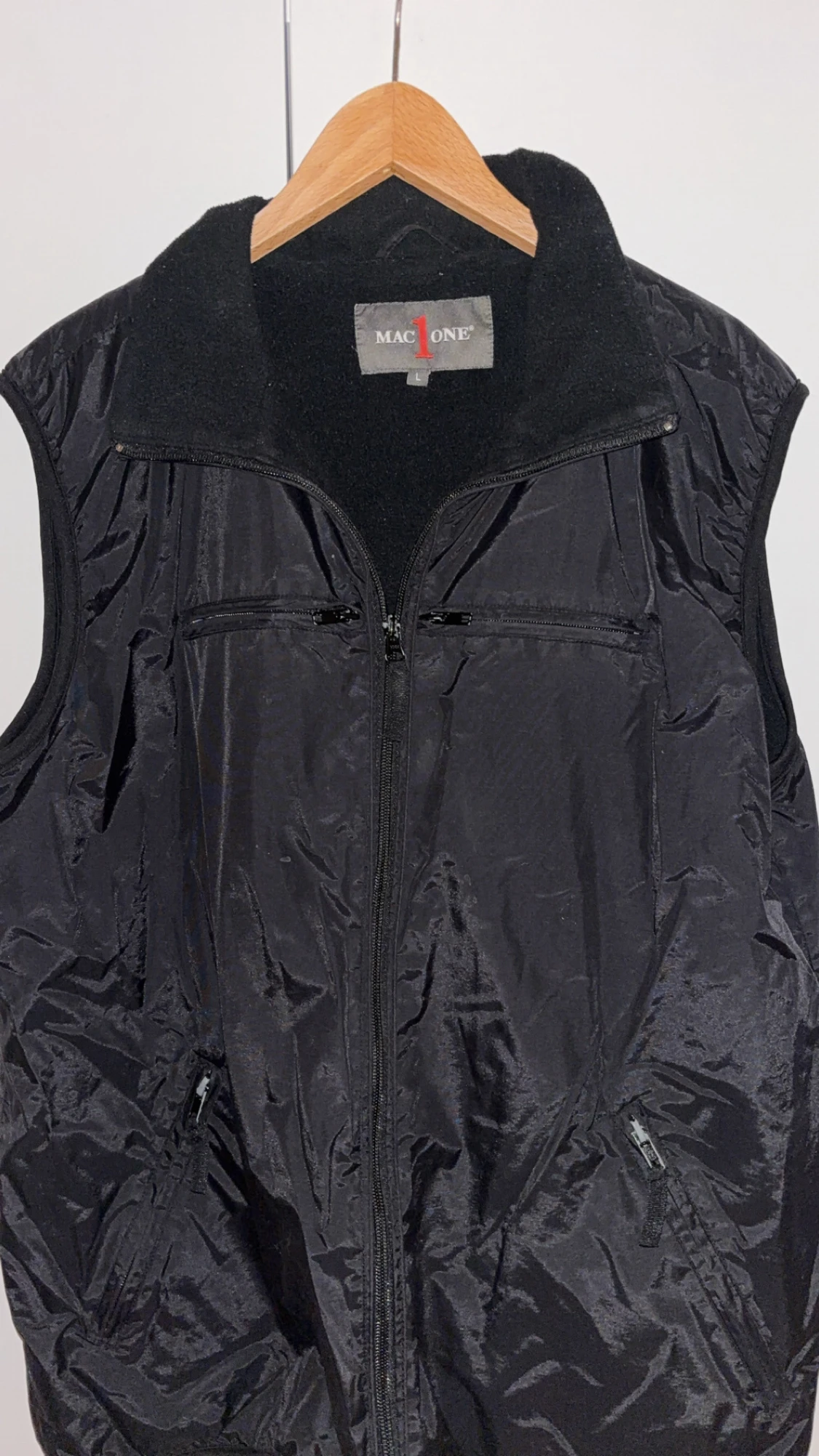 Svart väst från Mac One i storlek L
