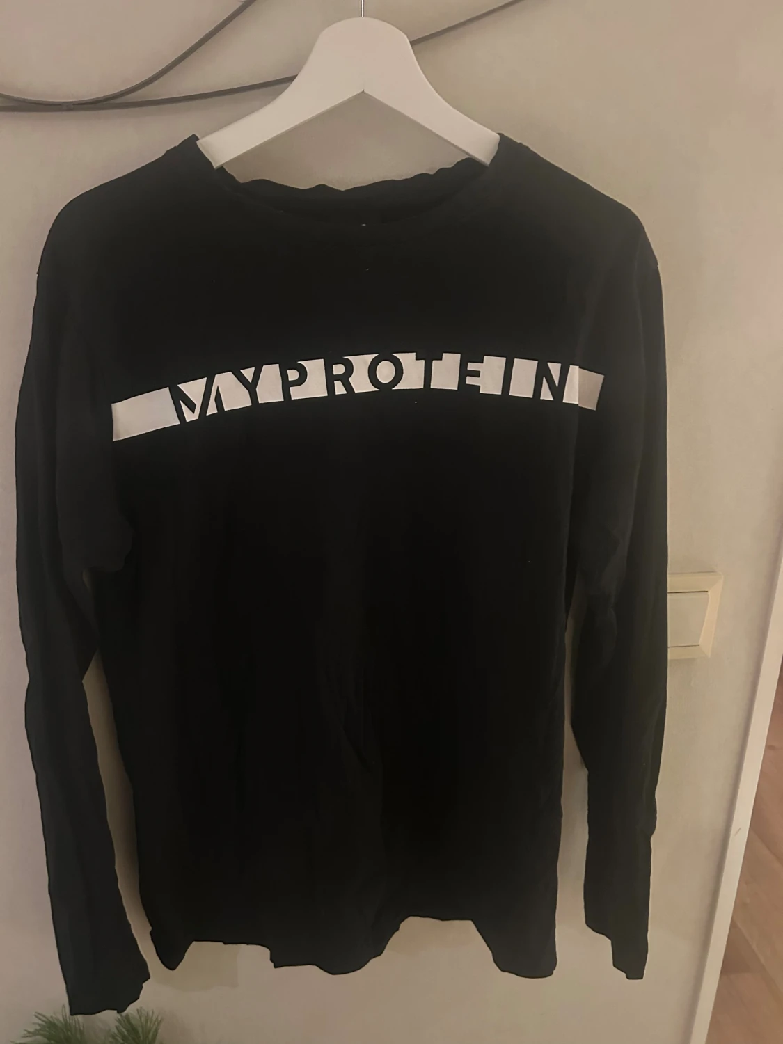 Myprotein långärmad tröja svart/vit