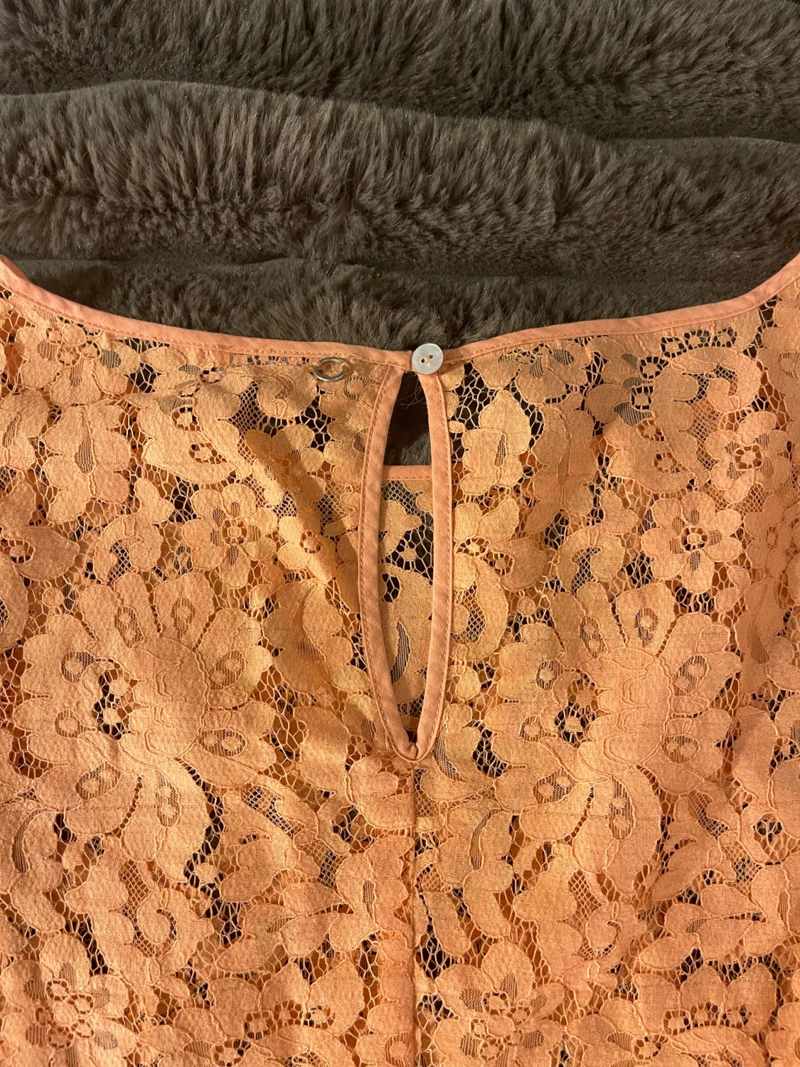 Orange spetsklänning från Stockh LM - 2