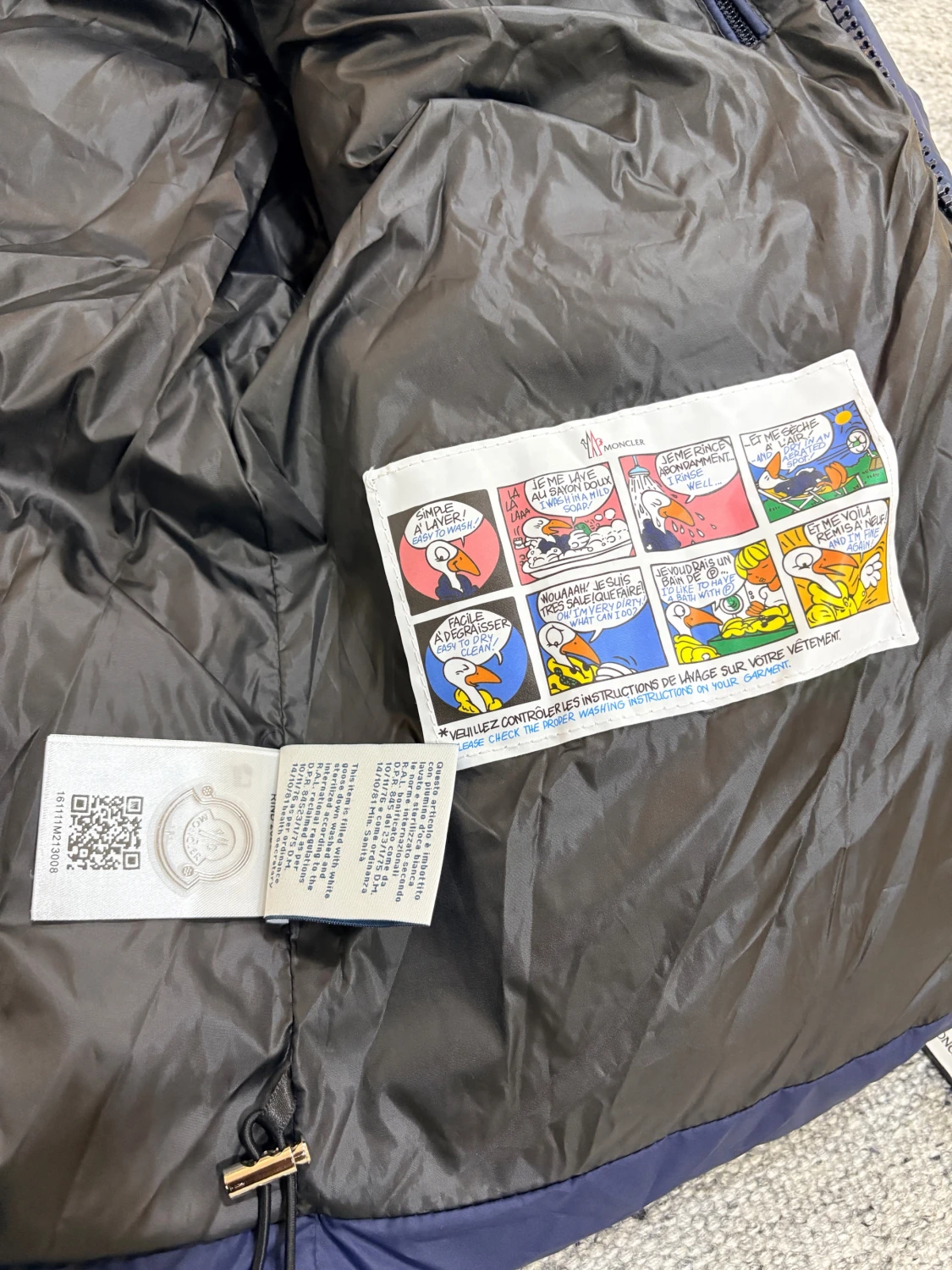 Mörkblå Moncler dunjacka med huva - 2