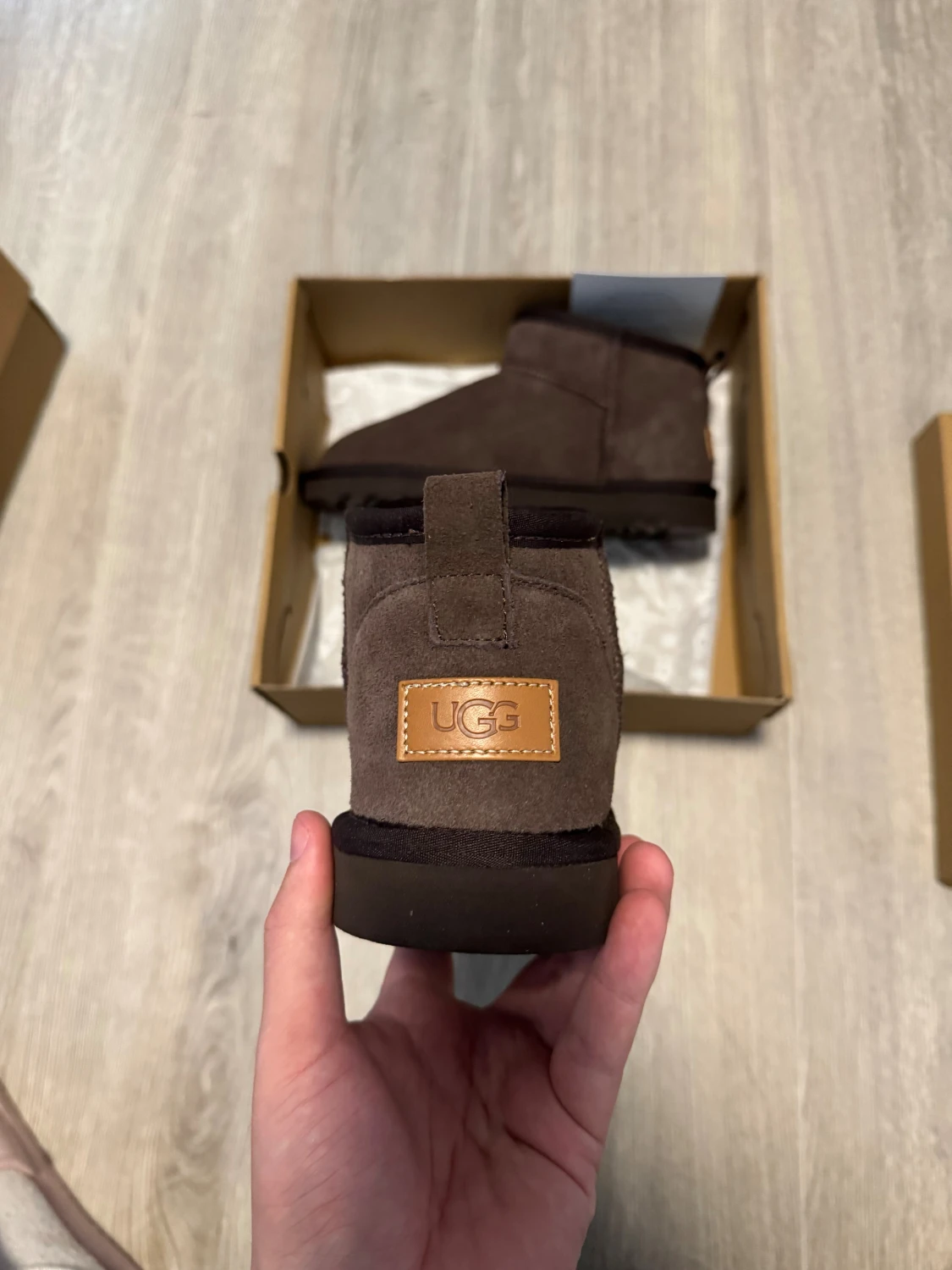 UGG MINI / MOCHA  - 2