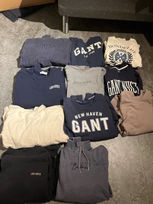 Flera olika märken  - Kontakta mig om du är sugen på något så löser vi en sjysst deal. Mvh luxury 