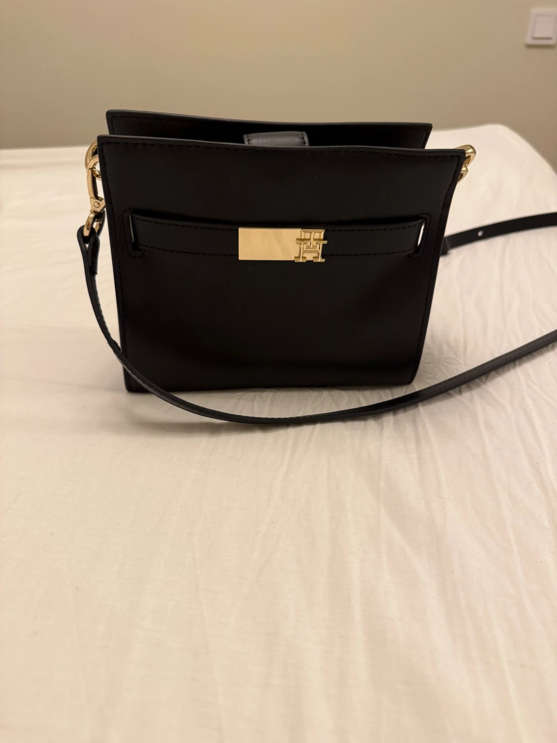 Tommy hilfiger väska  - 2