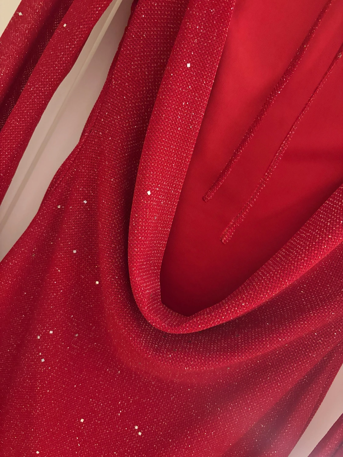 glittrig klänning  - 5