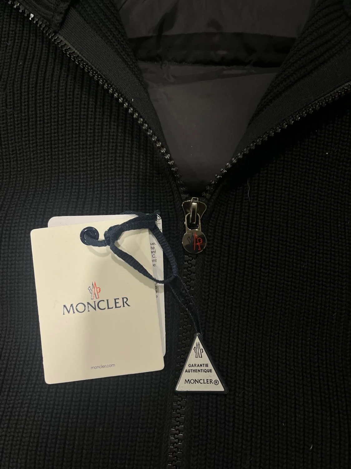 Svart Moncler pufferjacka med huva - 6