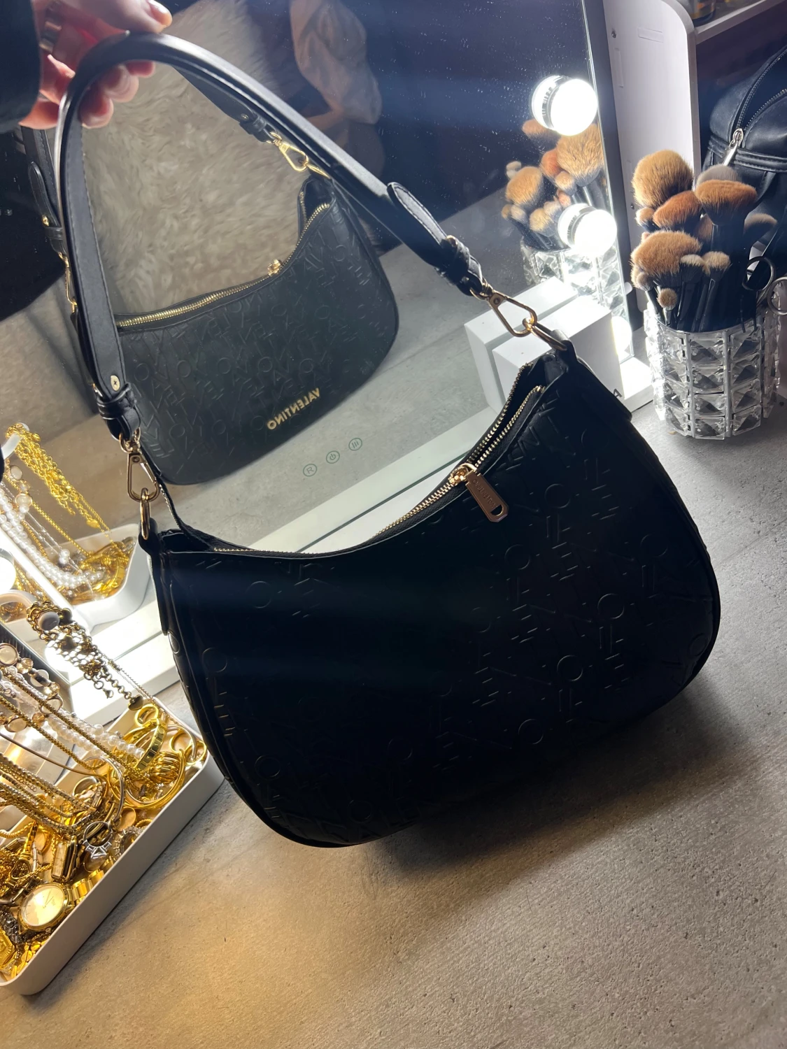 Svart axelväska från Valentino - 1