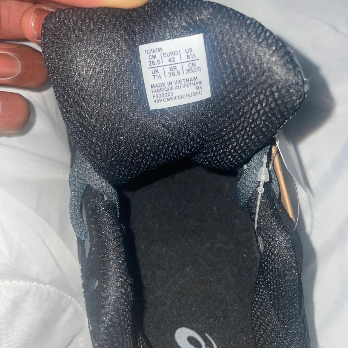 Svarta Asics sneakers strl 42 - 3