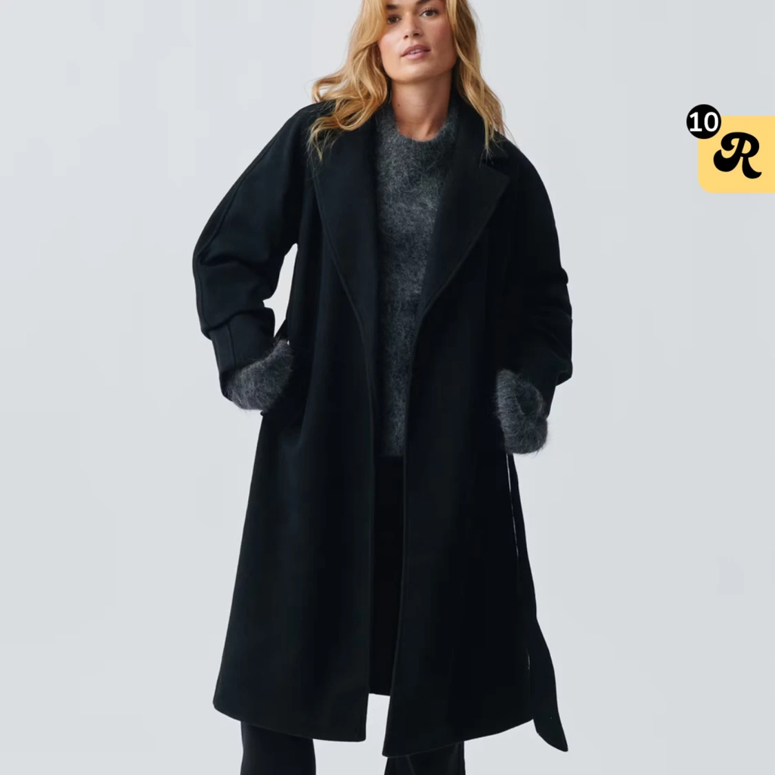 SÖKER!!! SVART LÅNG KAPPA Gina tricot