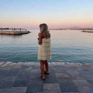 Volangklänning - Ursnygg gul klänning⭐️💛🌼