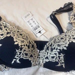 Intimissimi bh i blå och vit  - Oanvänd bh 🫶🏻