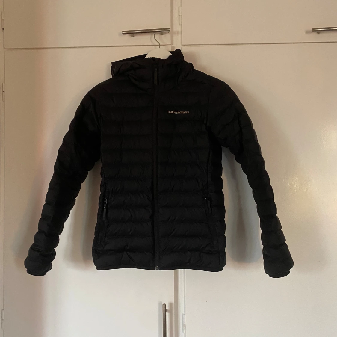 Svart Peak Performance jacka XS