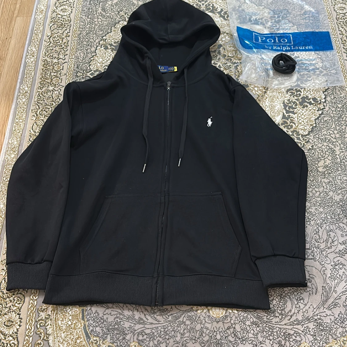 Svart hoodie från Polo Ralph Lauren
