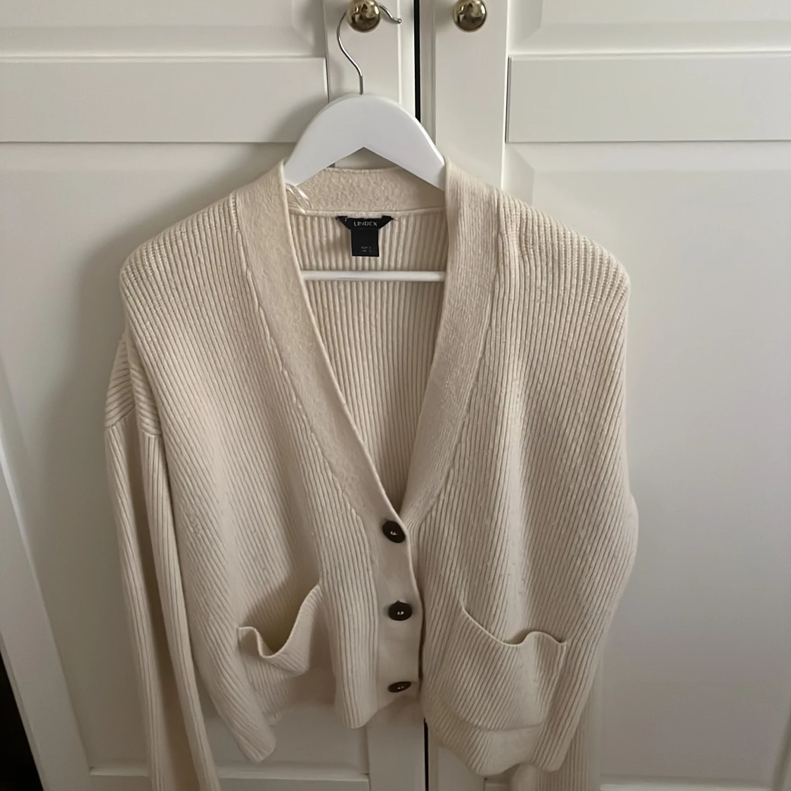 Beige ribbad kofta från Lindex - 2