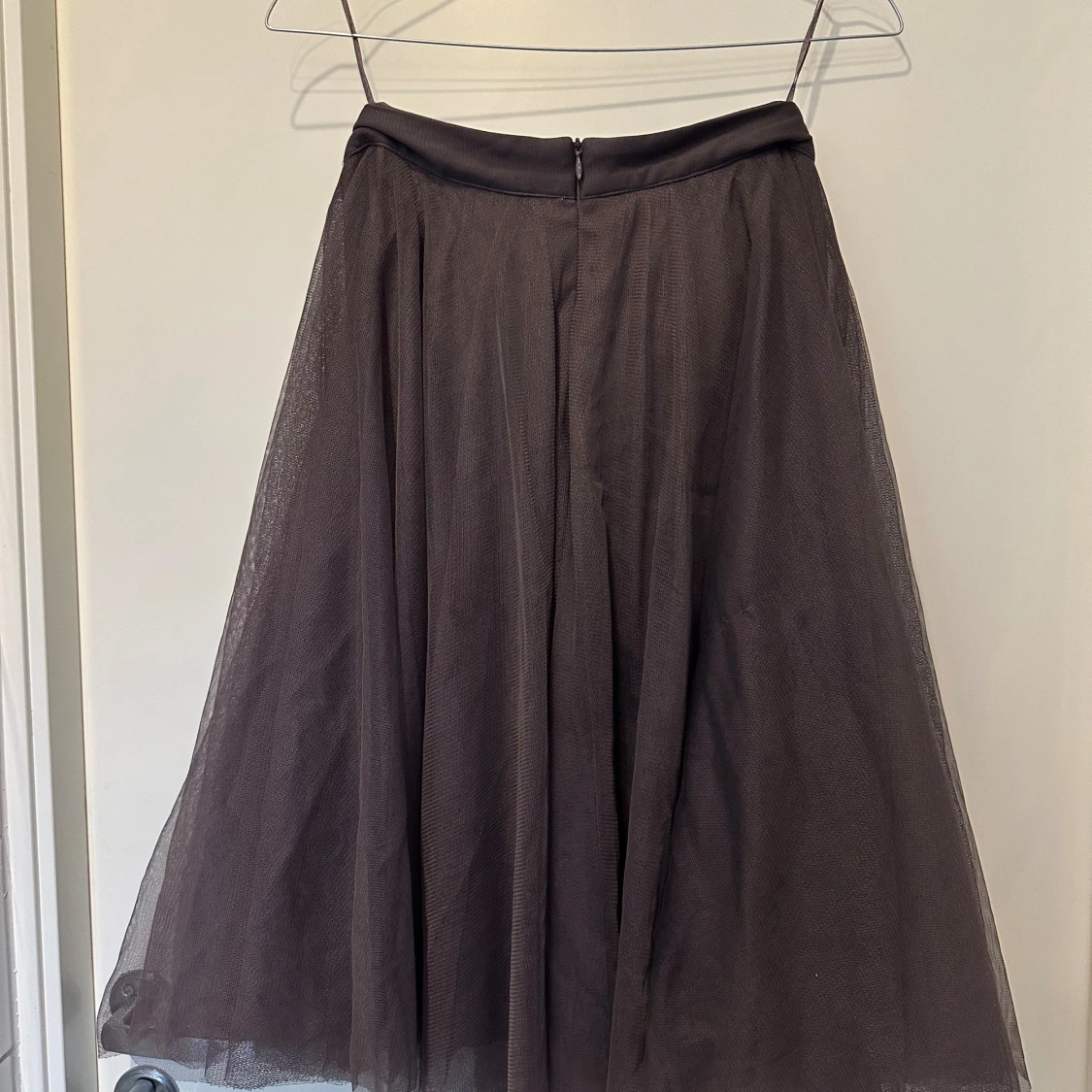 Mörklila tyllkjol från Esprit. Perfekt till Halloween!! - 3