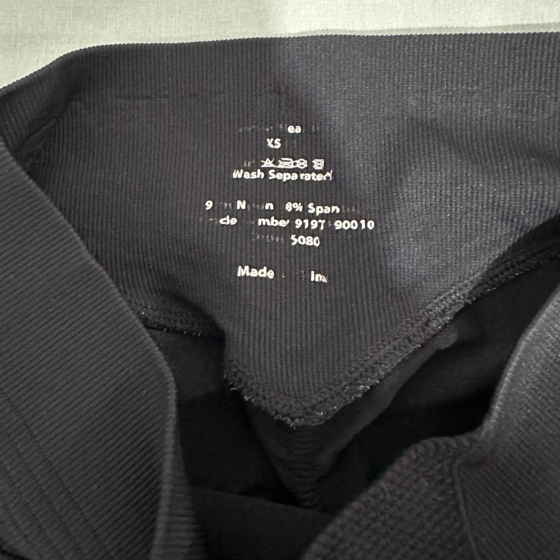 Svarta leggings från Gorilla Wear - 4