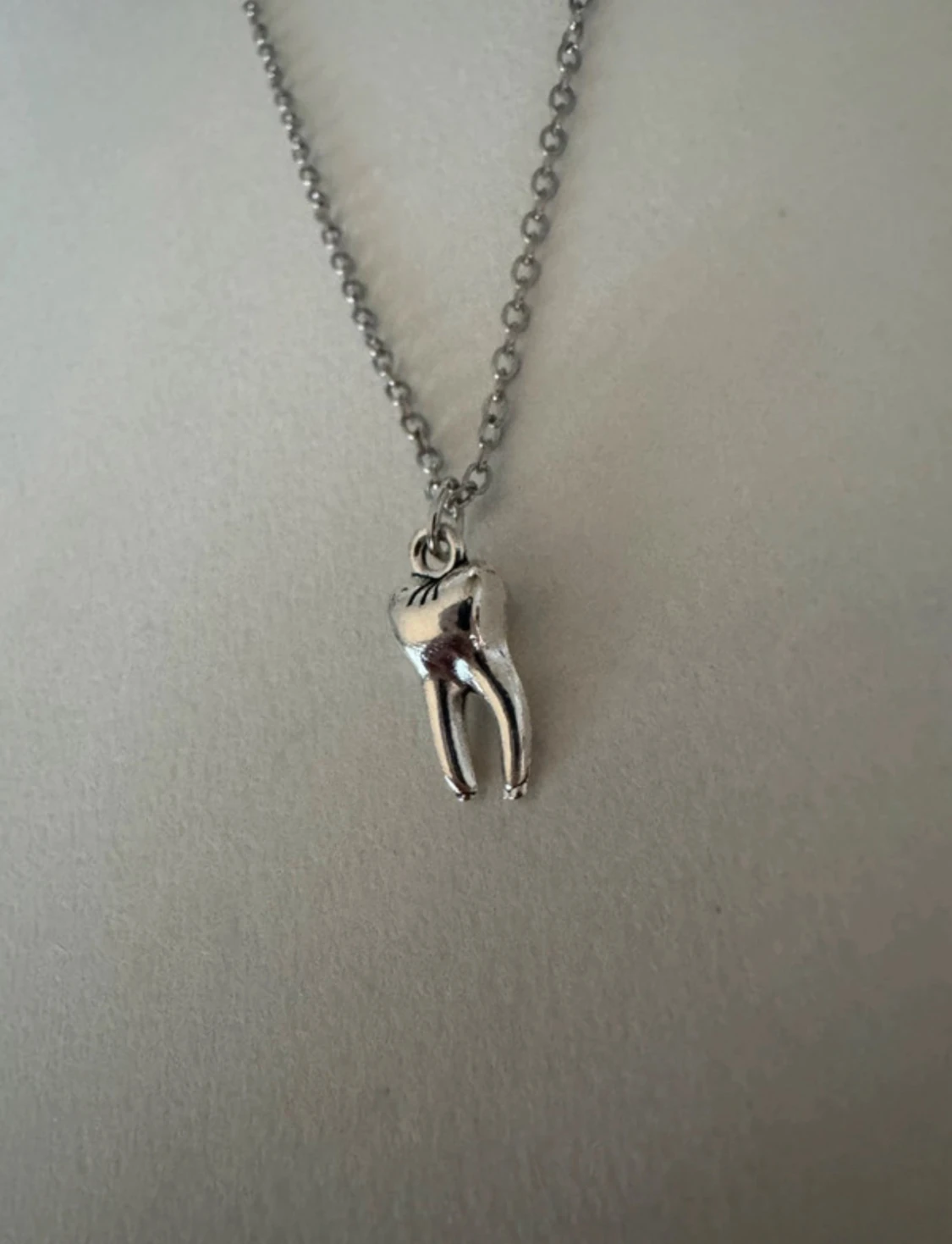 Silverhalsband tand - 2