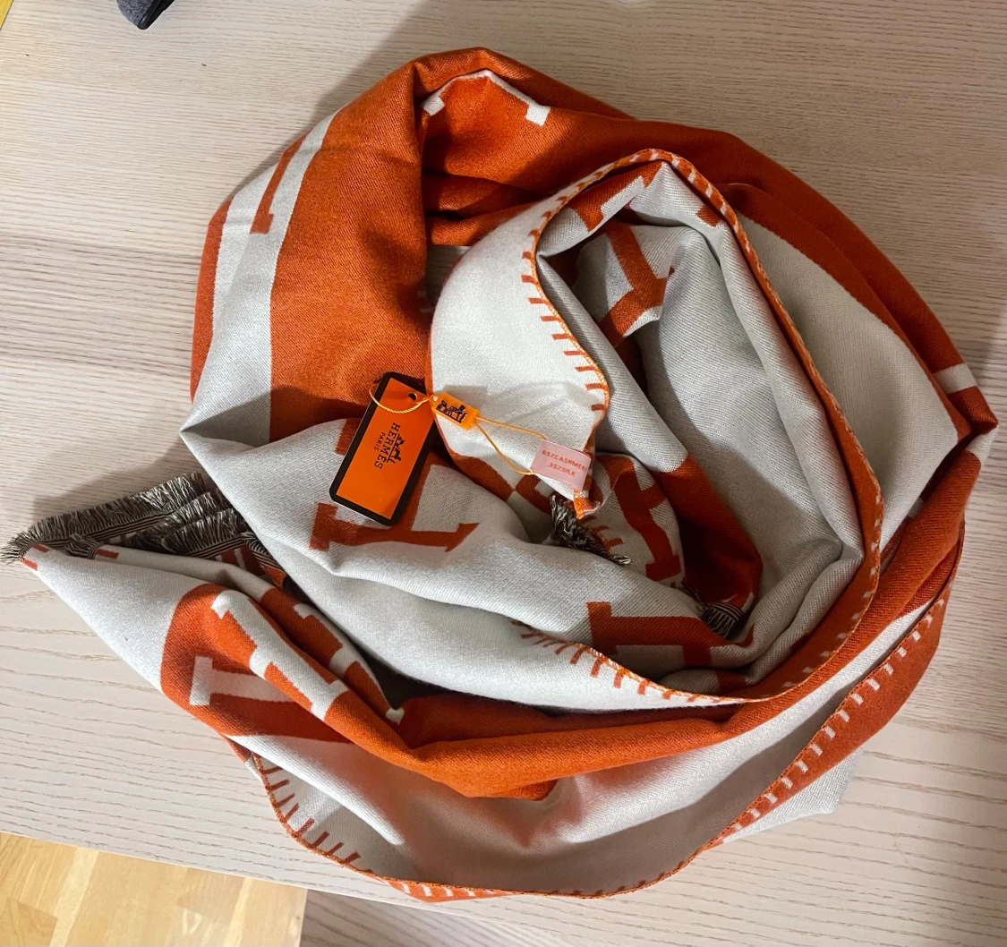  orange-vit  sjal - 1