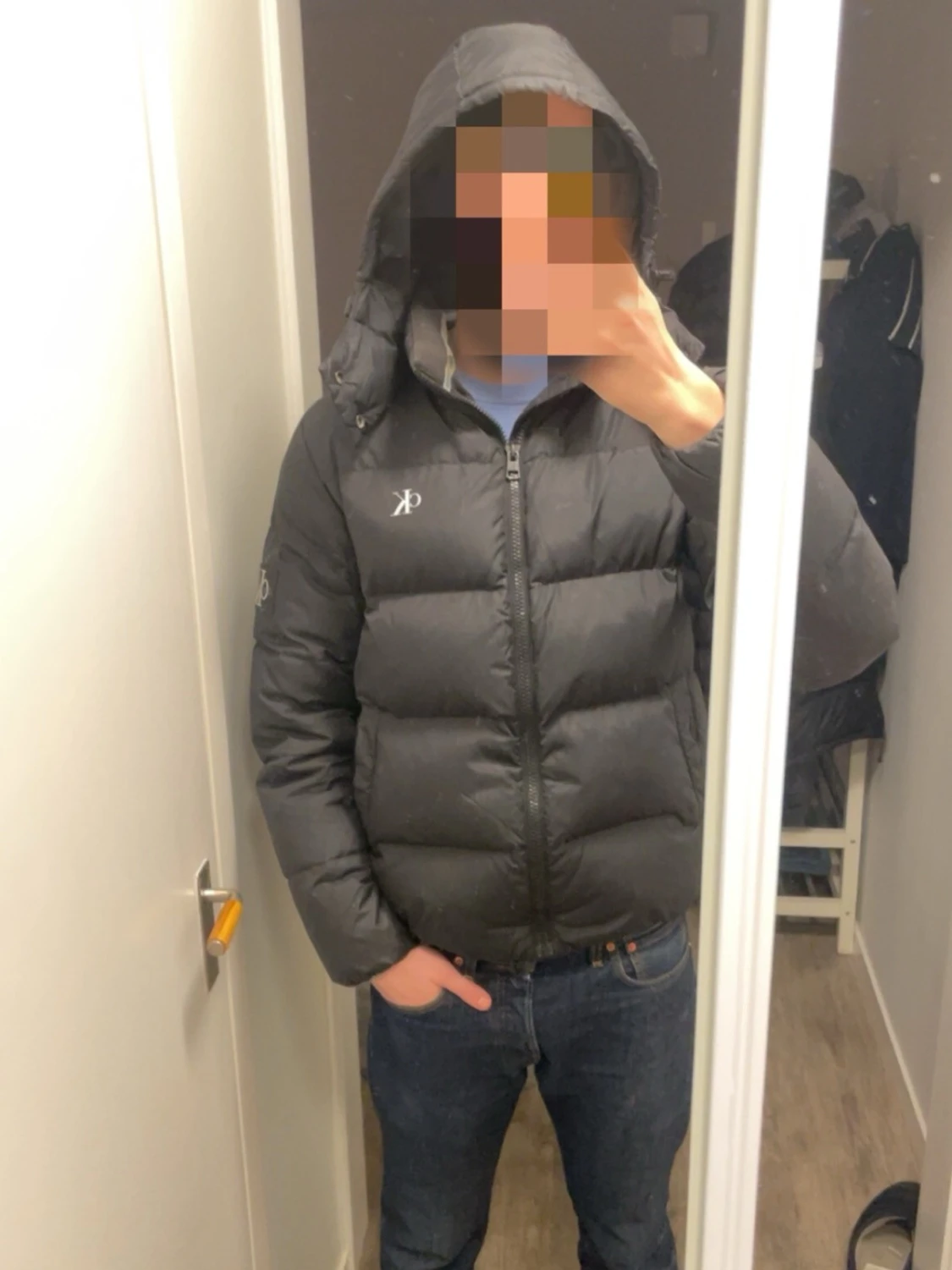 Svart pufferjacka från Calvin Klein - 2