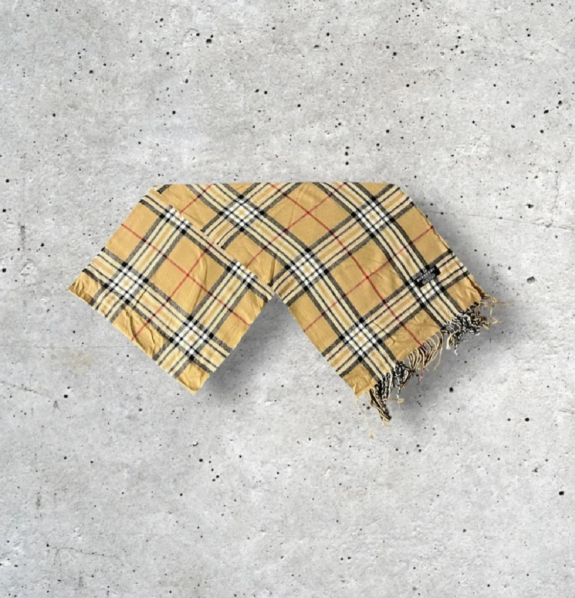 Beige Burberry scarf