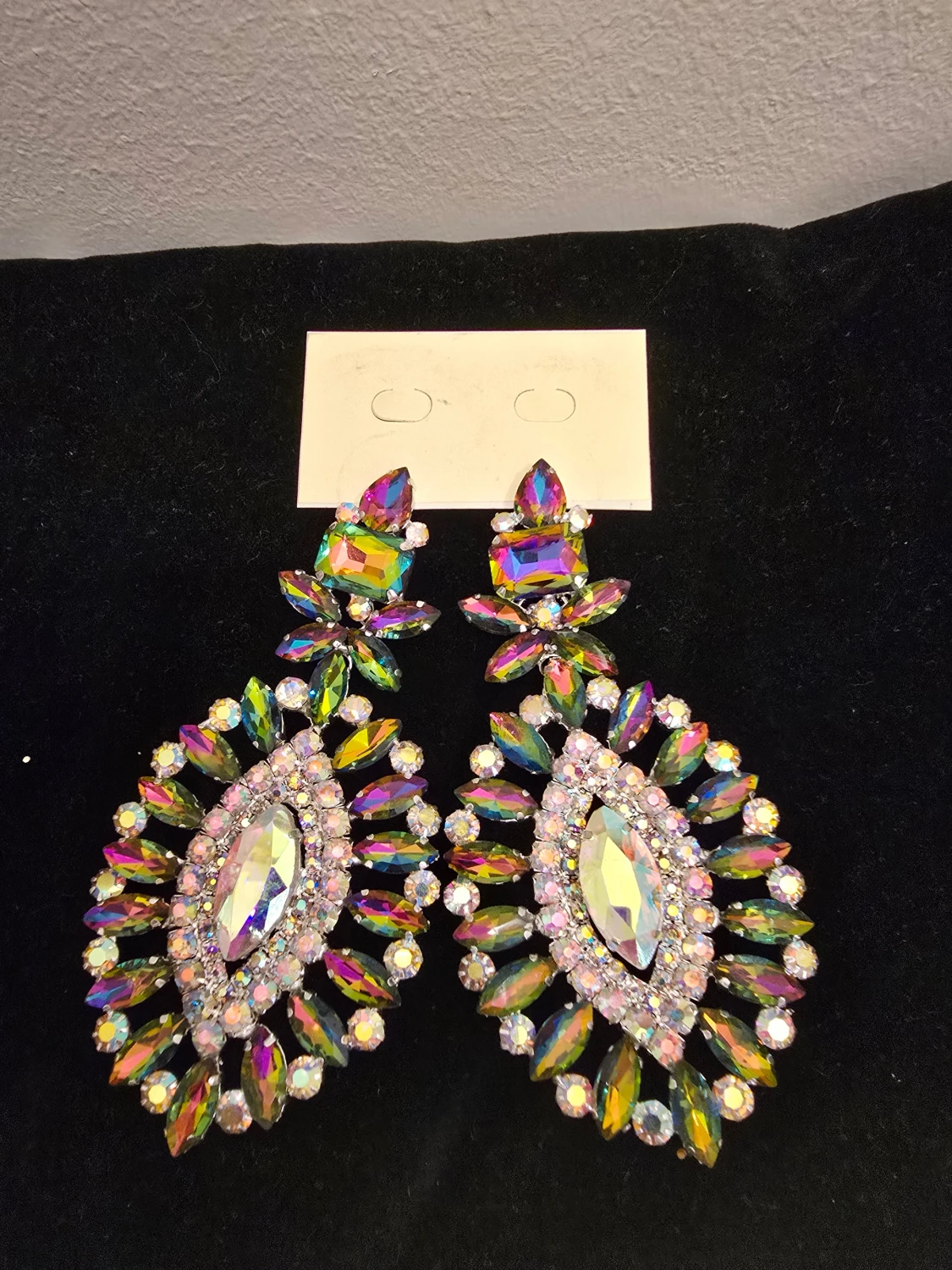 Glittrande örhängen 