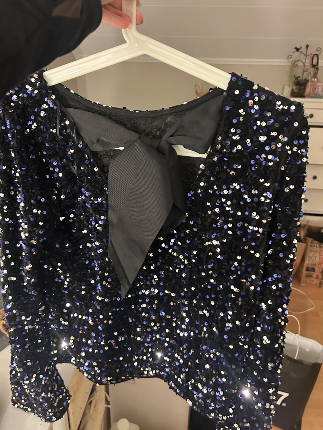 Mörkblå glittrig topp - 1