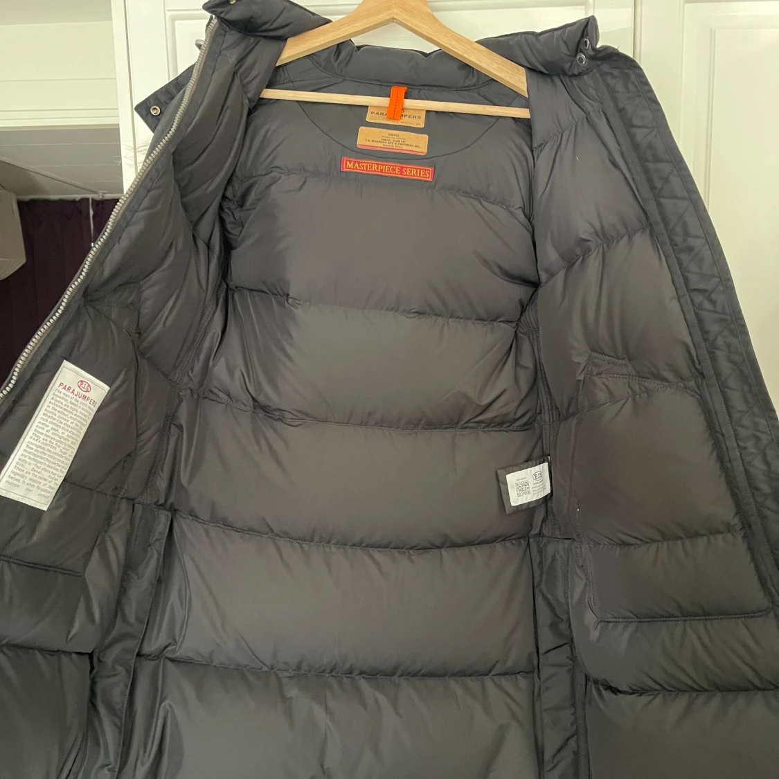 Svart dunjacka från Parajumpers - 3