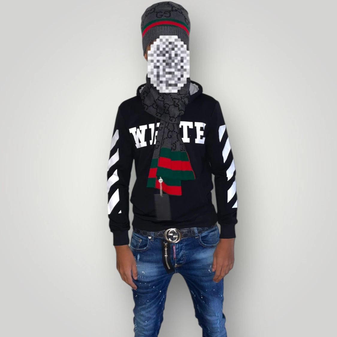 G.u.c.c.i Mössa&halsduk set 