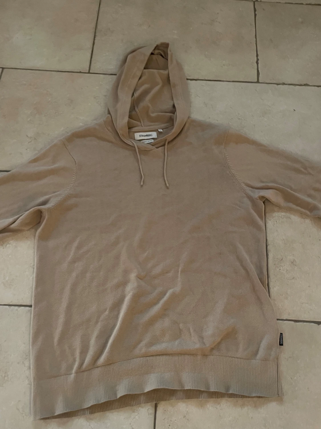 Hoddie från Strömberg - 1