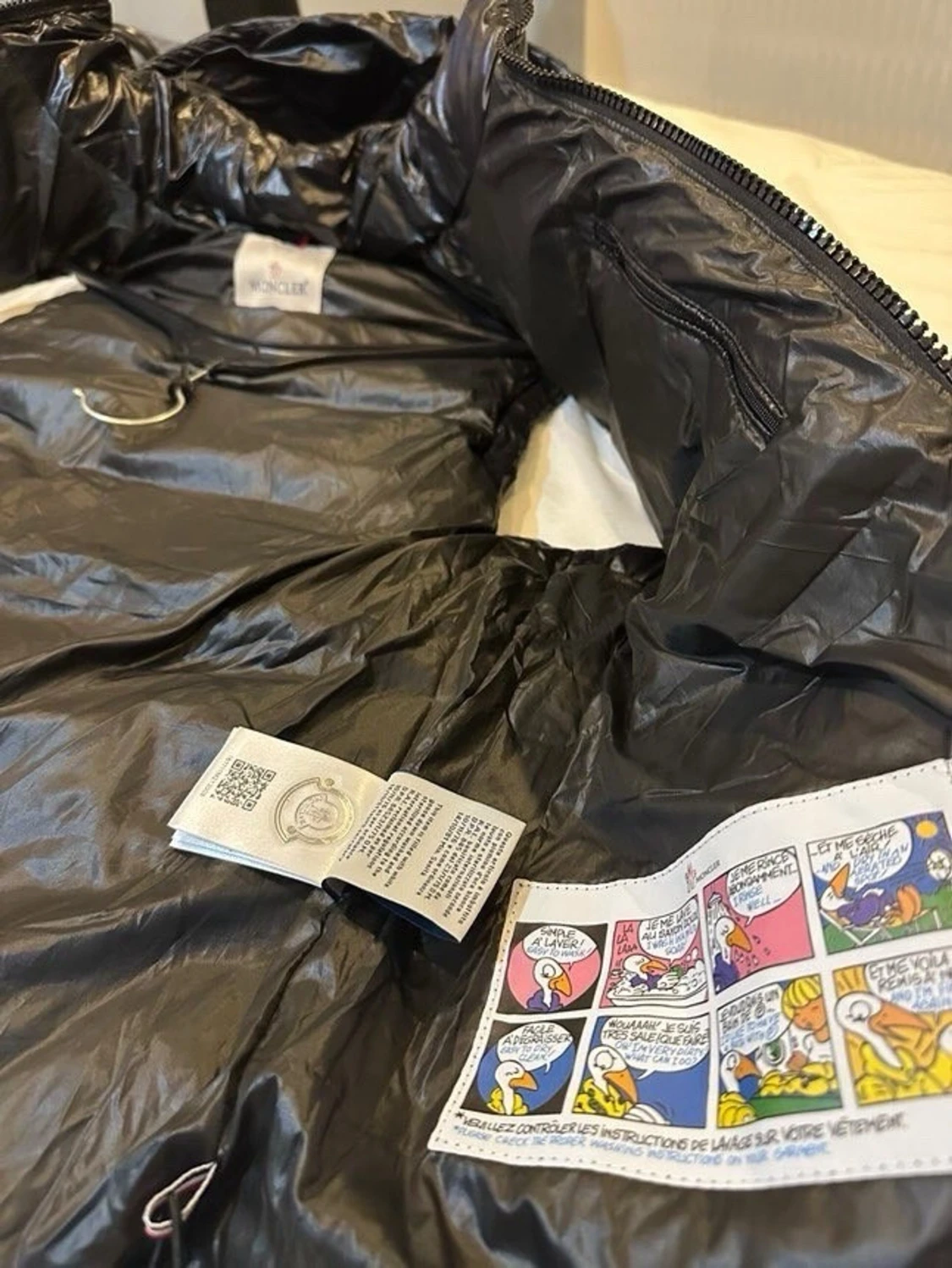 Svart dunväst från Moncler - 2