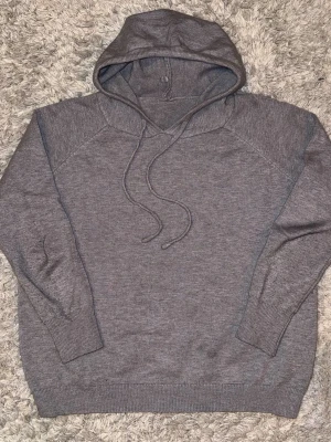 Merinoull Hoodie  - | Condition: 8/10 | Color: Gray | What is included: Hoodie | Retail price 599kr | 