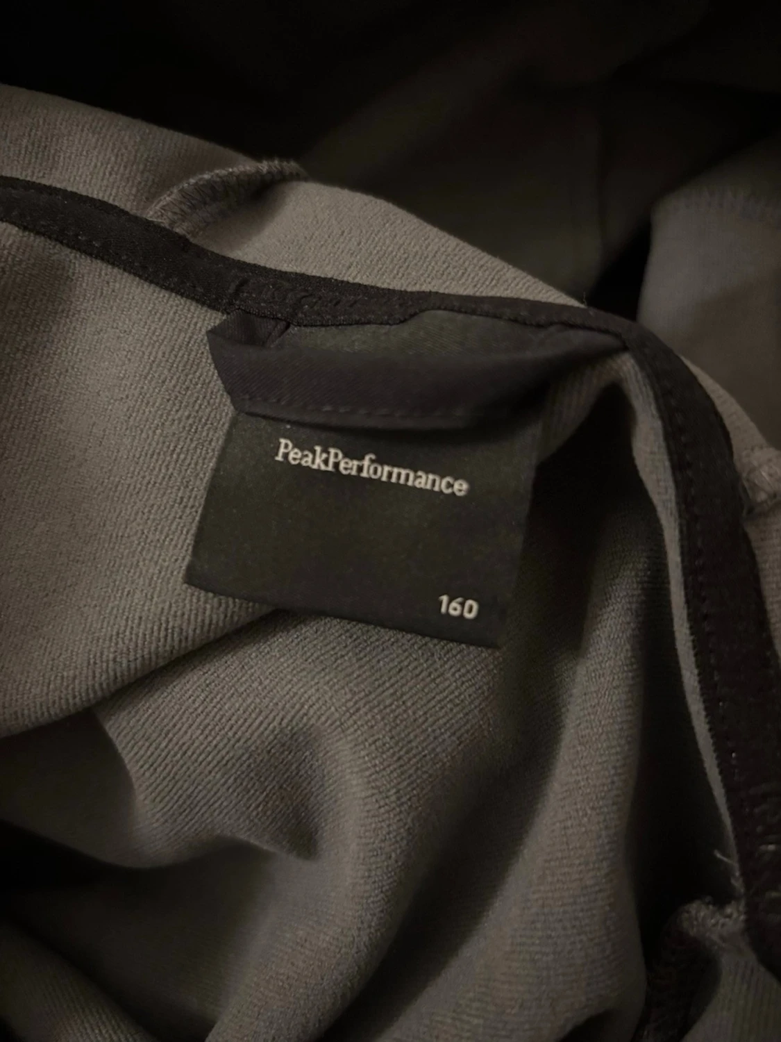 Grå hooded vindjacka Peak Performance - 2