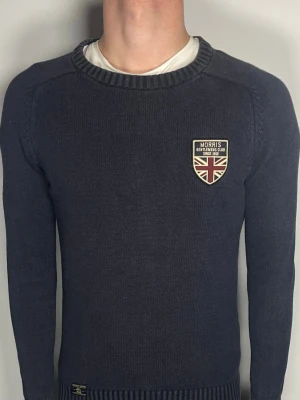 Morris tröja - Säljer en riktigt snygg och trendig Morris tröja i fint skick, storlek XS, vid frågor är det bara att skriva //Gramenti