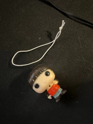 Kinder joy stranger things will - Säljer stranger things will, pristet går att diskuteras💕