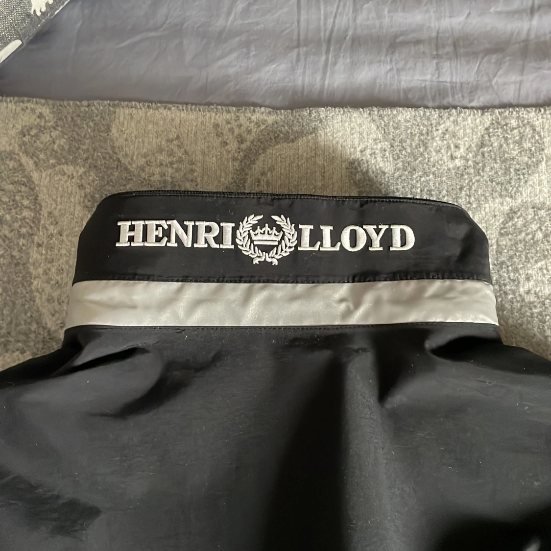 Henri Lloyd Jacka  - 3