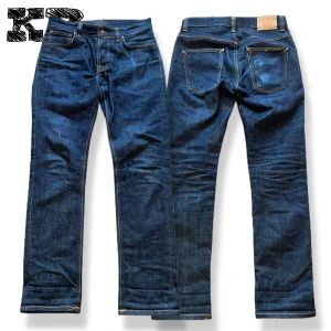 Nudie Jeans Grim Tim 32/32 - Tvär sköna nudie drys grim tim i 32/32, dessa kommer bara snyggare destomer du har på dig dem!👏