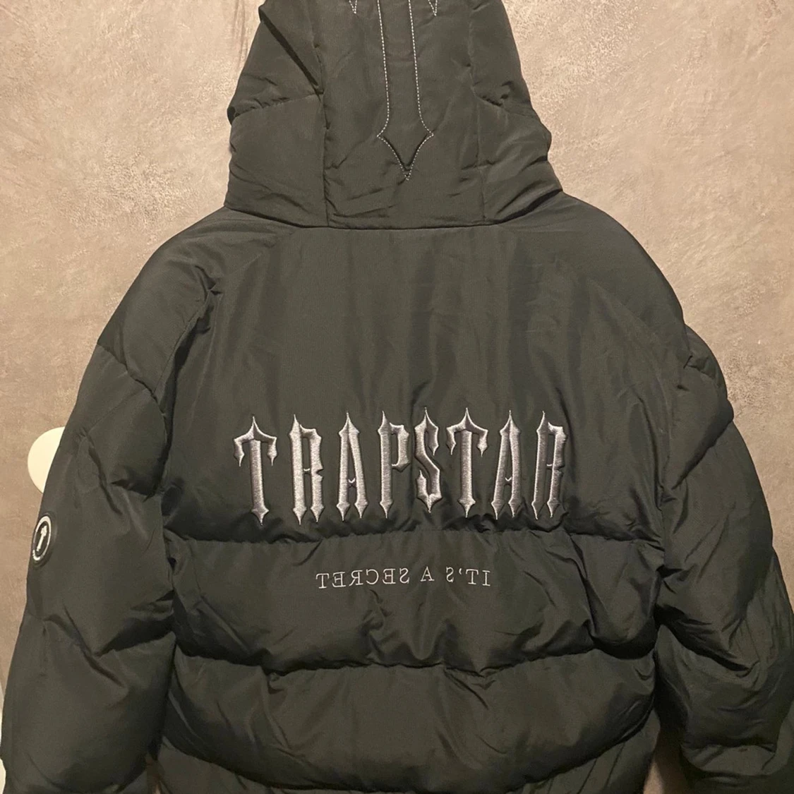 Svart pufferjacka från Trapstar - 3