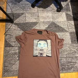 LIMITATO t shirt - storlek m| 10/10 som ny| finns ej att köpa längre| 