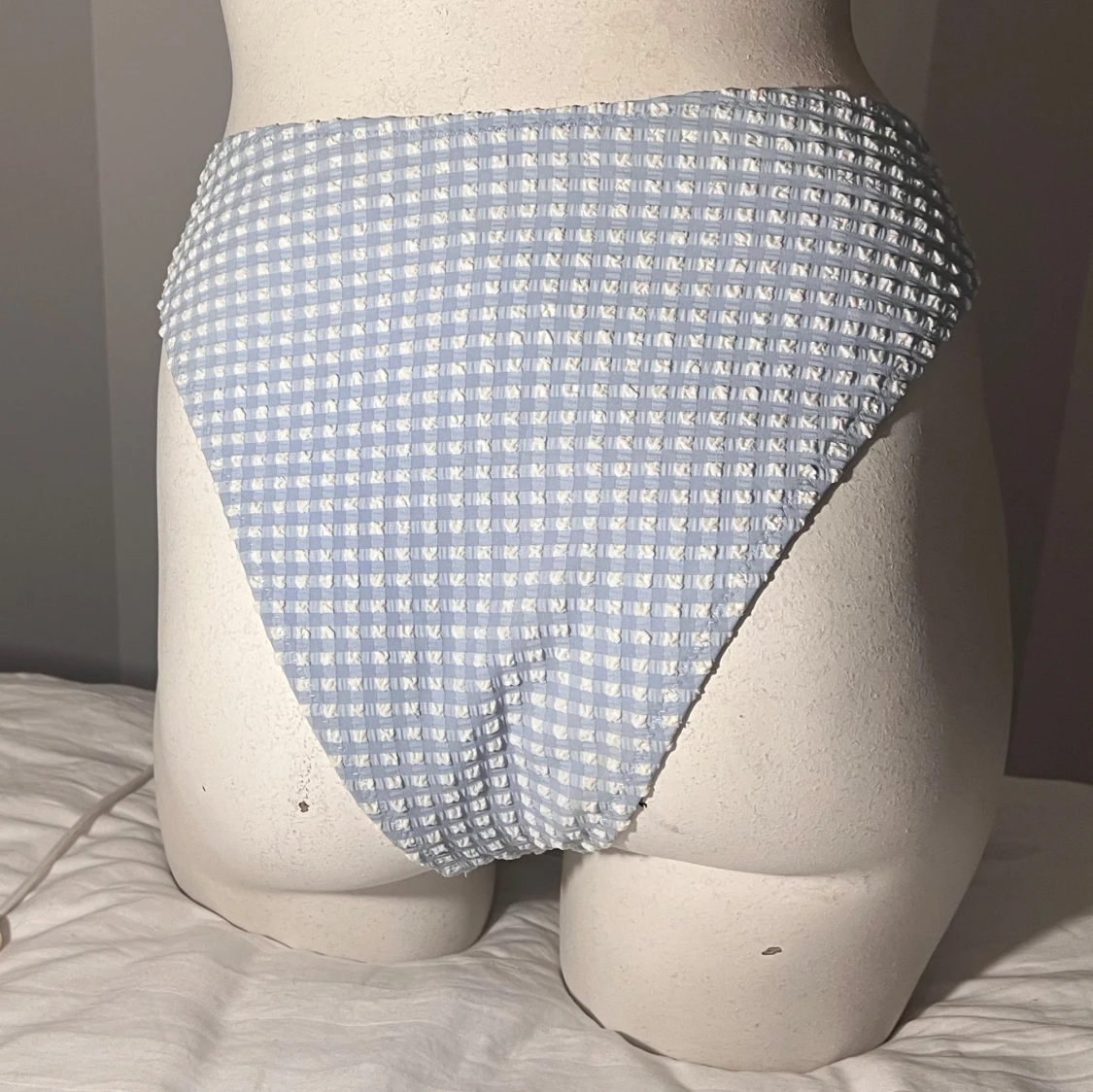 Blåvit rutig bikini med knyt - 3