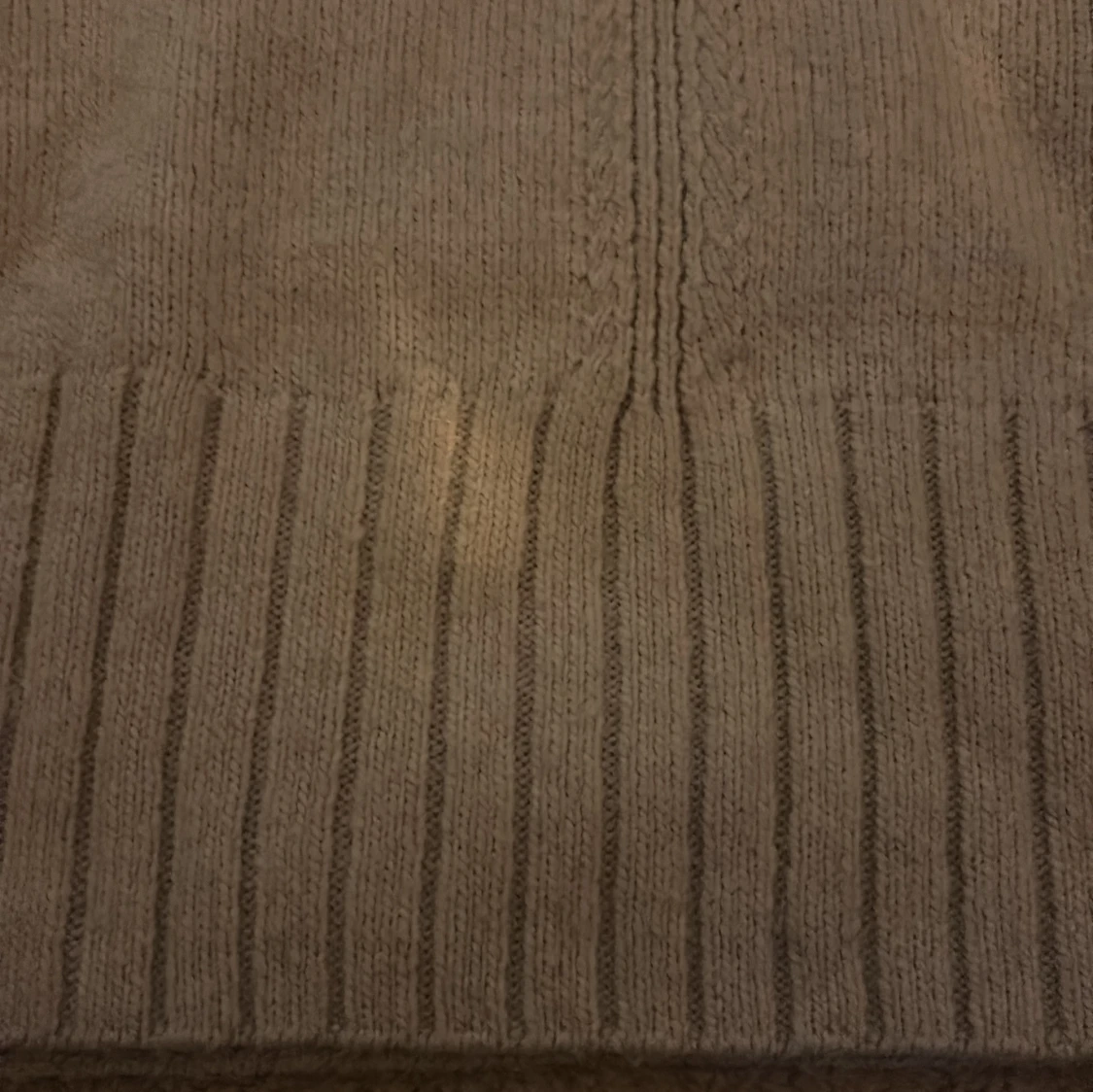 Beige stickad tröja från M&S - 1