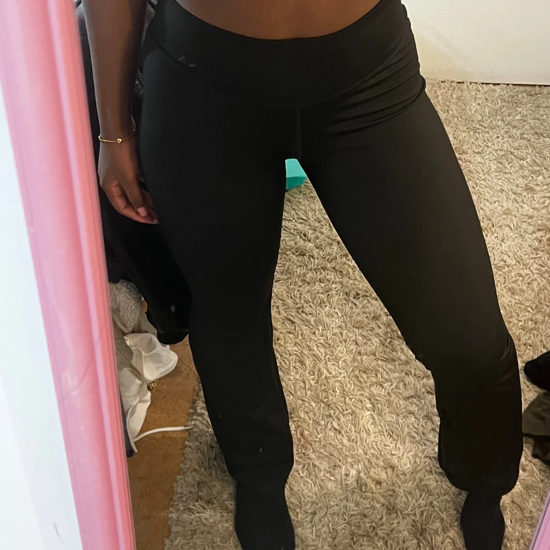 Svarta flare leggings  - 1