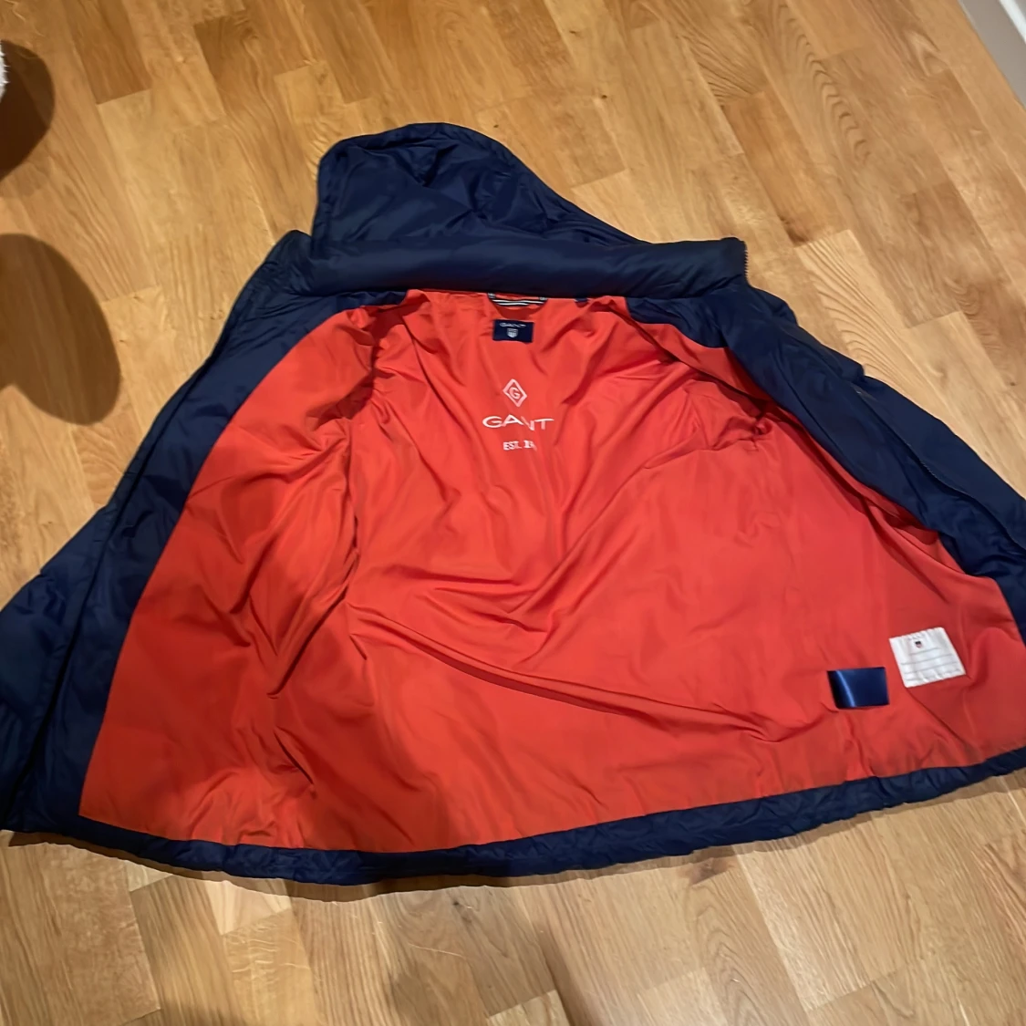 Mörkblå pufferjacka från GANT - 3