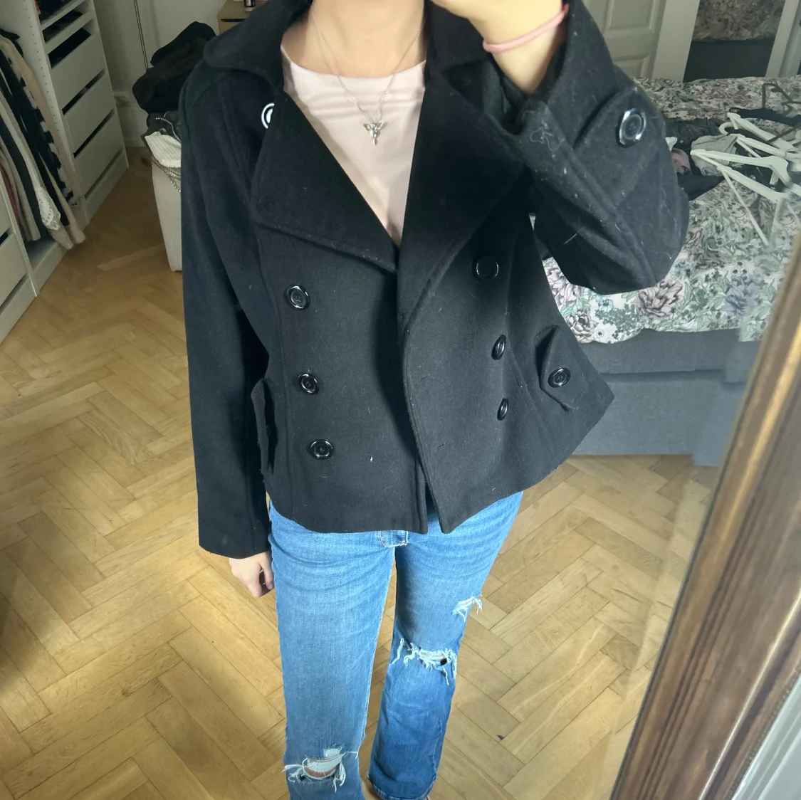 Svart skepparkavaj med knappar - 1