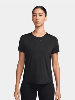 Träningströja från Nike  - En svart T-shirt från Nike som passar perfekt till träning 🥰