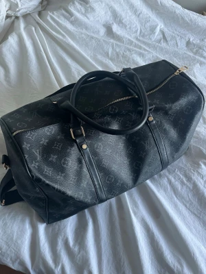 Duffel - Weekend bag, vet ni så vet ni! Nyskick