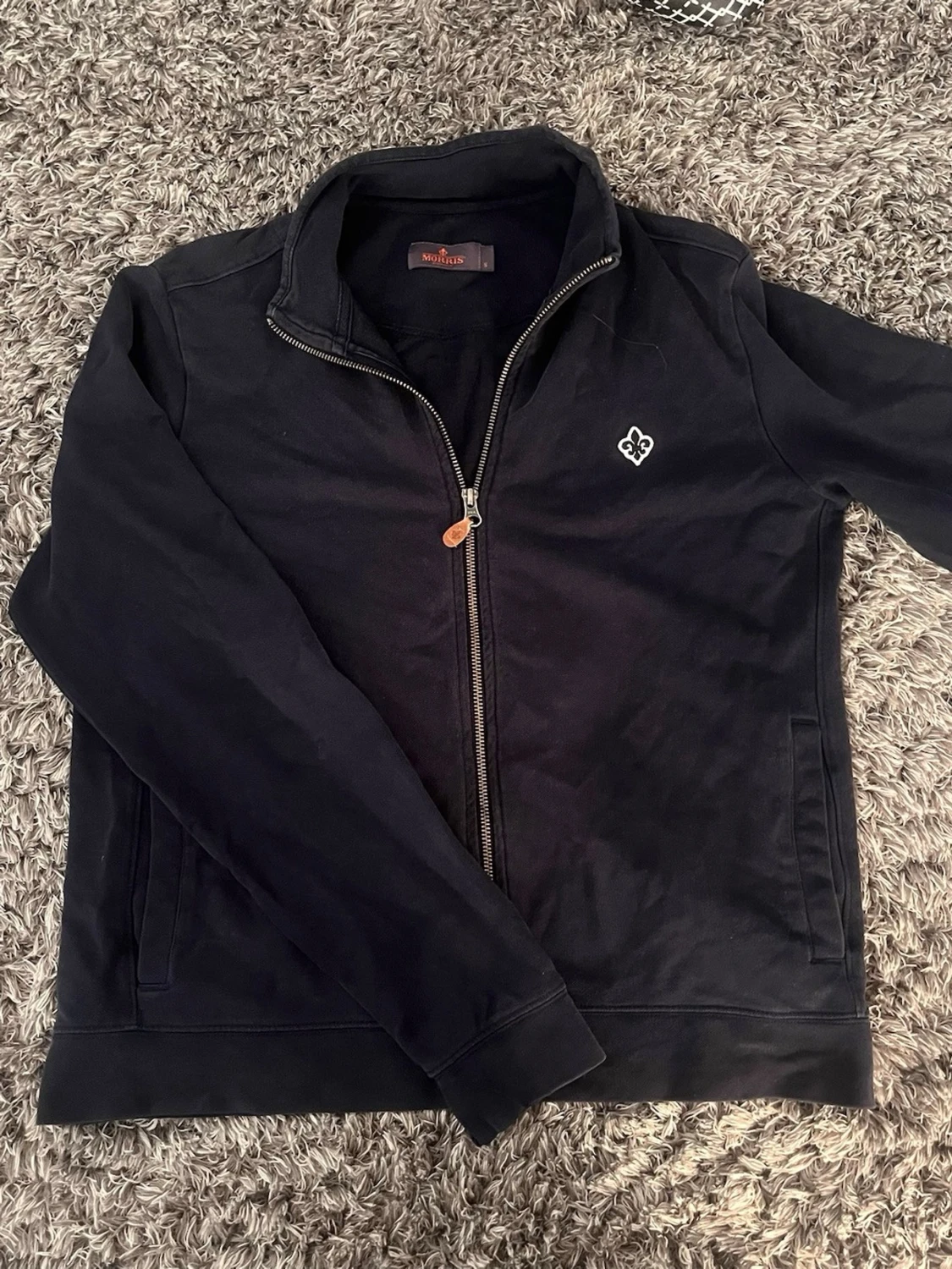 Mörblå ziptröja från Morris🙌🤩