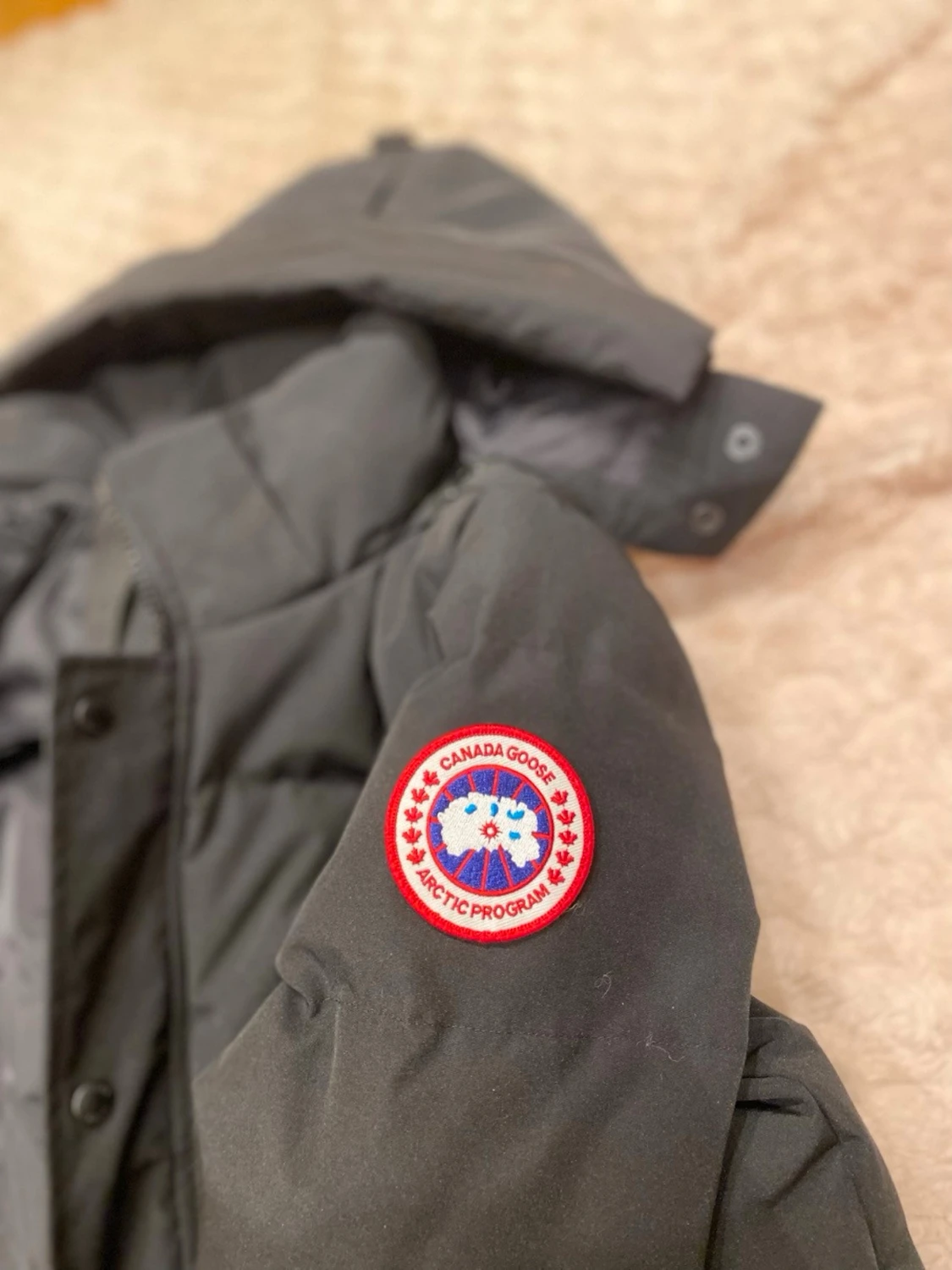 Svart Canada Goose dunjacka M - 3