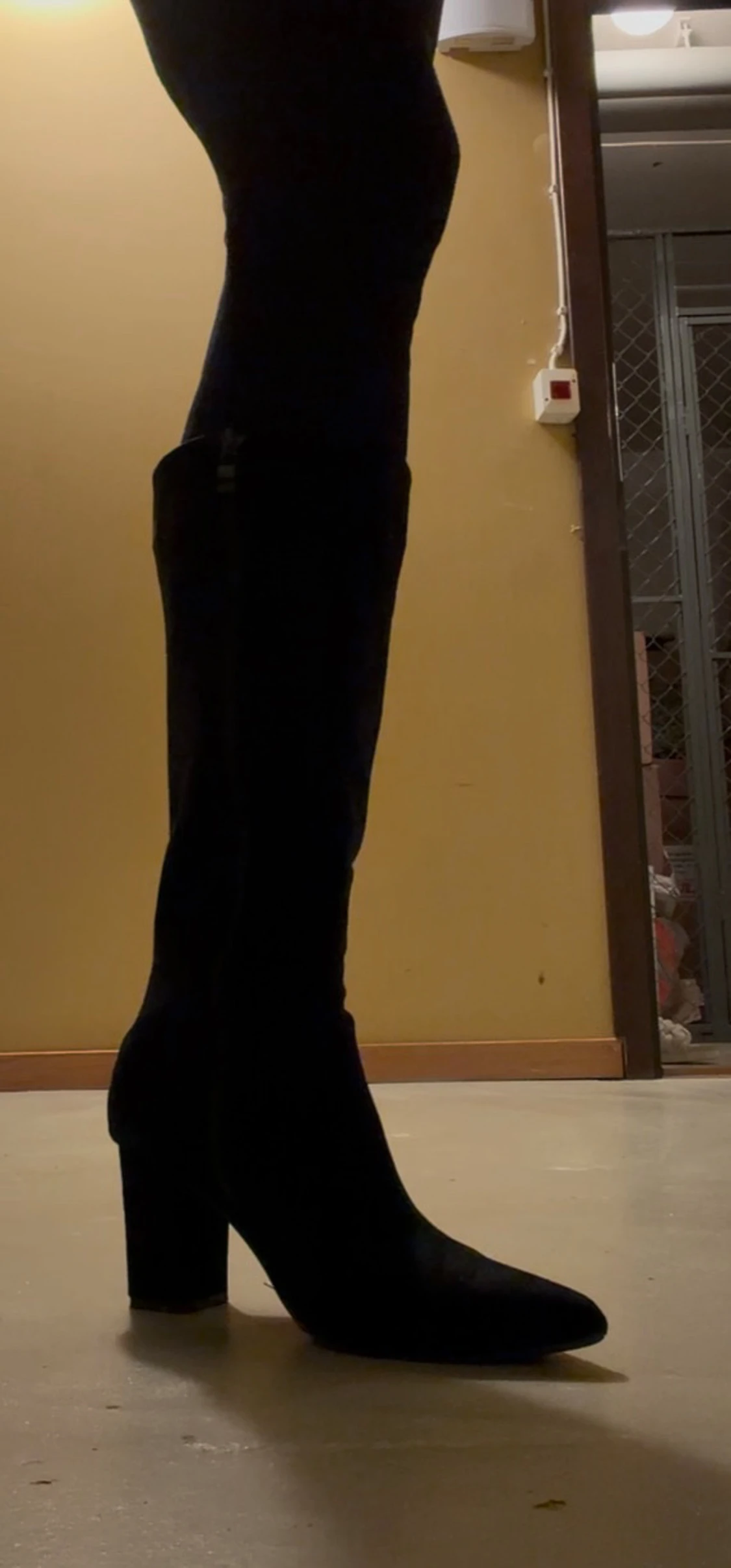 Svarta stövlar i fuskmocka, mycket fint skick! - 2